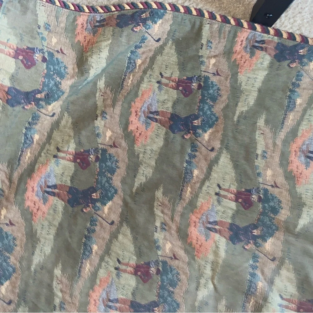 VTG Pictorial Golf Theme Woven Tapestry 4.5 x 5 Feet Braided Trim Throw Blanket